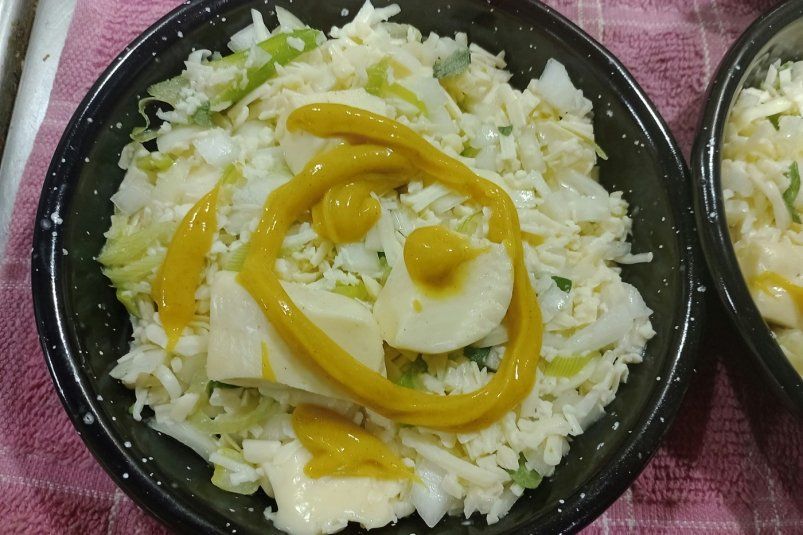 Этот салат подавали в лучших ресторанах СССР: вкуснее "Цезаря" в 100 раз - нежно и сытно