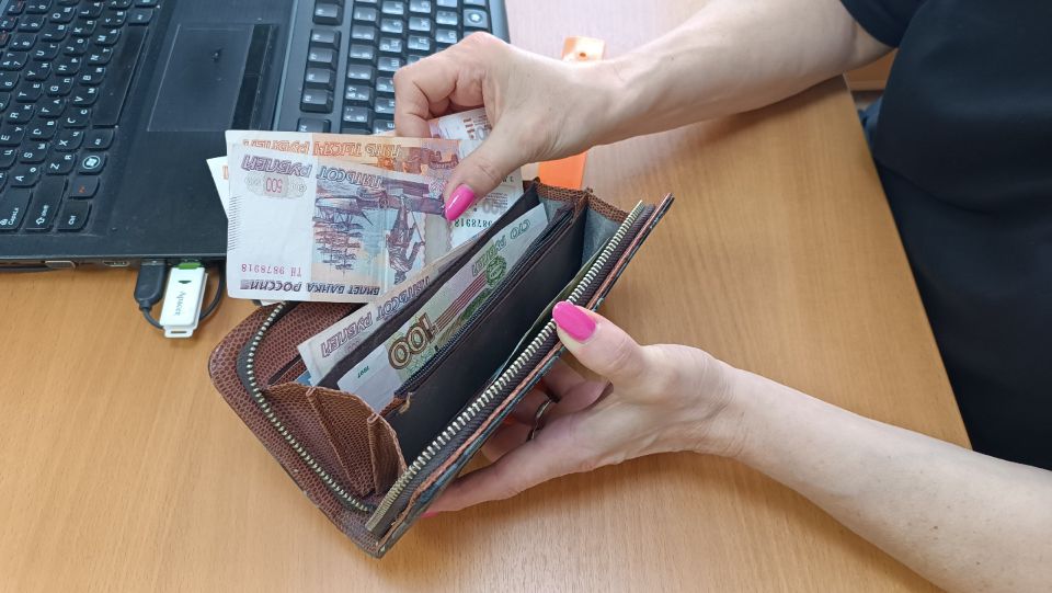 Россиянам капнет по 10 000 рублей от СФР: названа дата поступления денег на карту