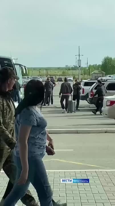   &quot;&quot;    !       