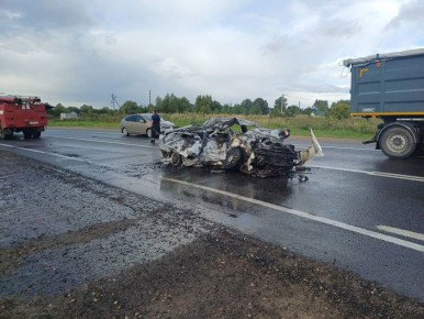 Смертельное ДТП в Переславле: авто загорелось, четверо погибли