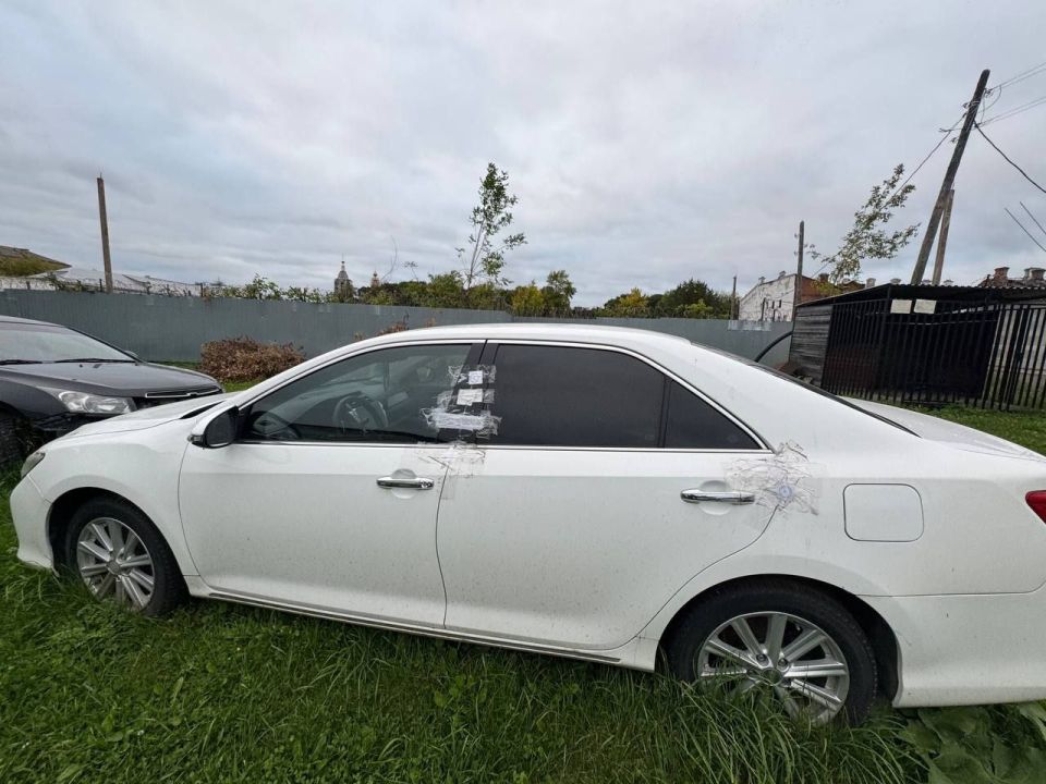       TOYOTA CAMRY,      