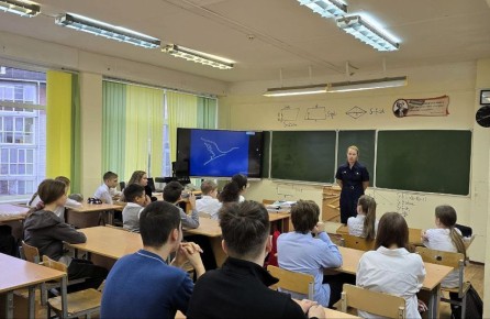 Учащиеся школы №40 г. Ярославля присоединились к XV Всероссийской акции памяти павших воинов России «Дни белых журавлей»