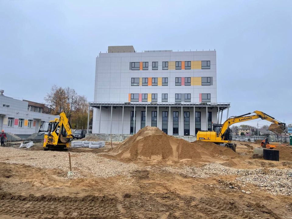 На постоянном контроле прокуратуры Ярославской области находятся вопросы исполнения законодательства при строительстве социальных объектов