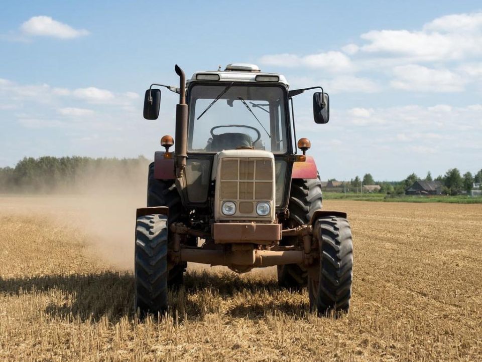 Госавтоинспекторами тутаевской полиции выявлен гражданин, управлявший трактором в состоянии опьянения