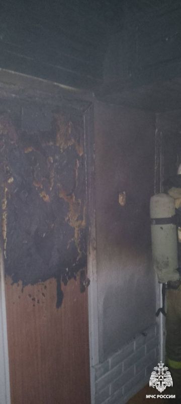 Пожарные спасли 3 человек. В селе Брейтово произошло загорание на кухне в квартире 2-этажного дома