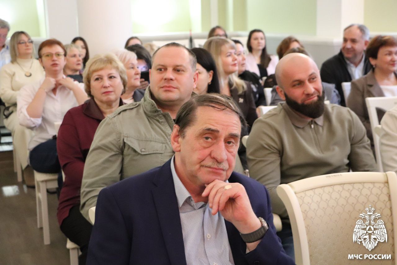 Ярославские спасатели отмечены за неоценимую помощь участникам СВО Ярославские спасатели отмечены за неоценимую помощь участникам СВО