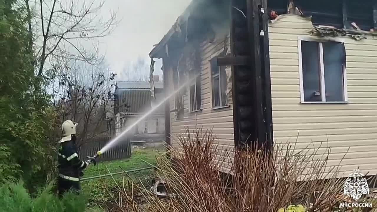 Виноват холодильник!. В селе Воронцово Переславского округа произошло загорание в подсобном помещении дачного деревянного дома