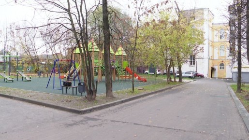 Ярославцы смогут получить до 180 тысяч рублей за установку шлагбаумов во дворах