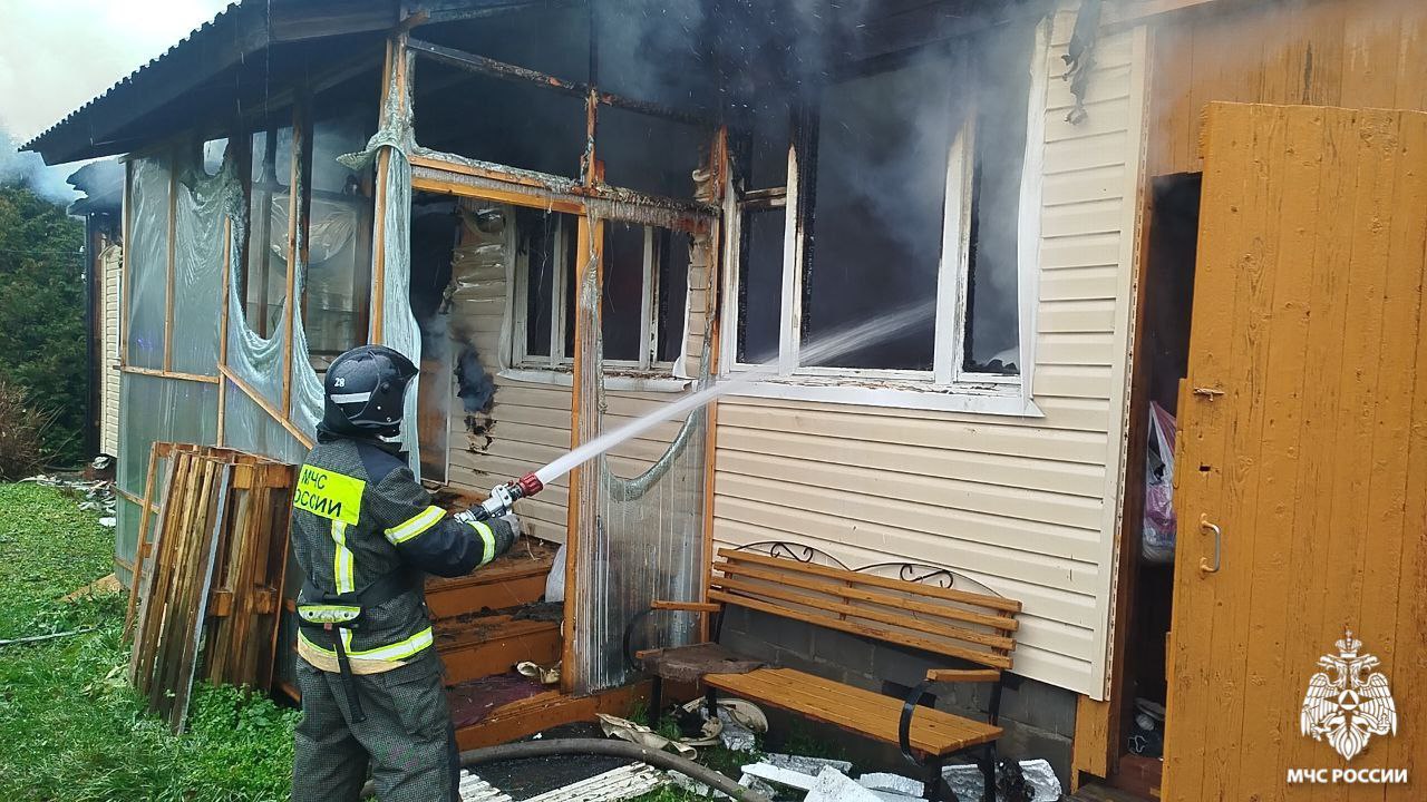 Виноват холодильник!. В селе Воронцово Переславского округа произошло загорание в подсобном помещении дачного деревянного дома Виноват холодильник!. В селе Воронцово Переславского округа произошло загорание в подсобном помещении дачного деревянного дома