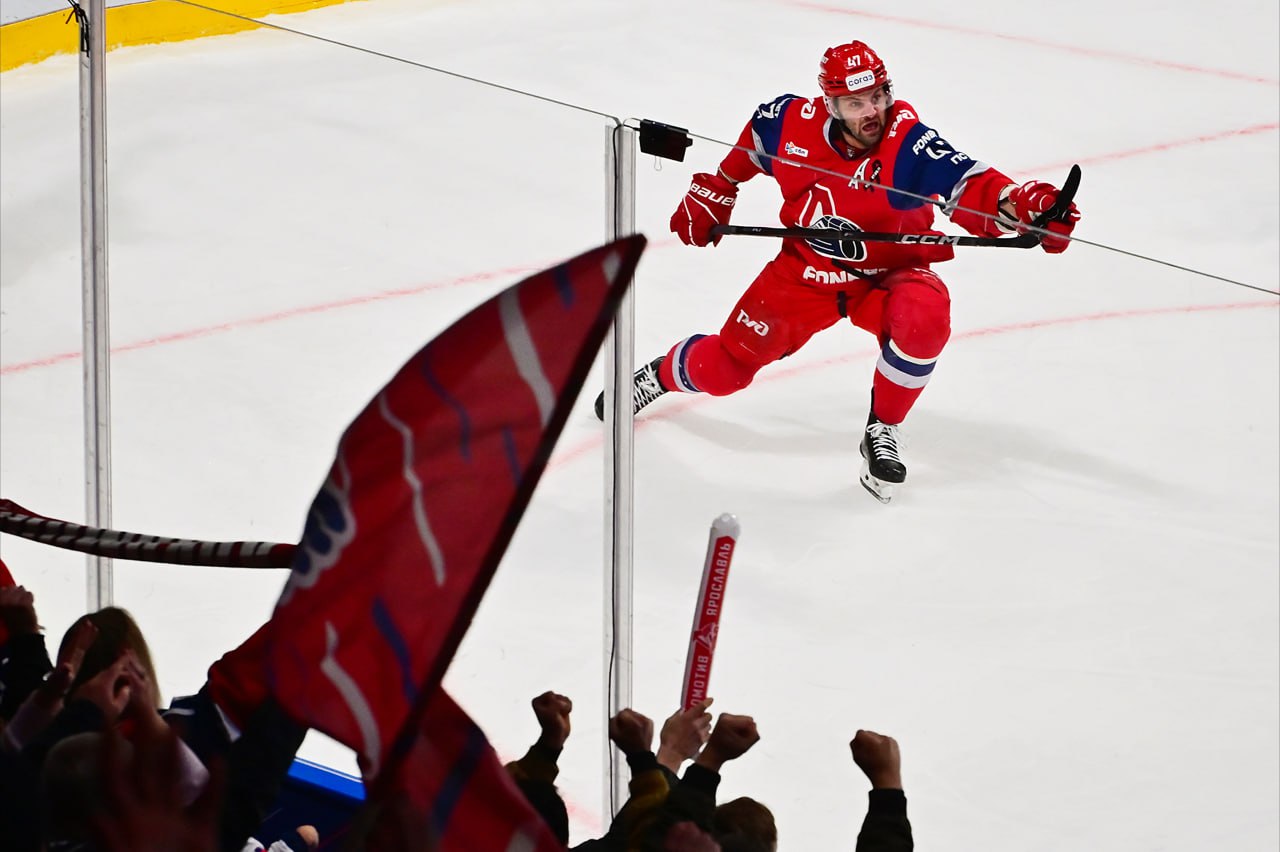 Боб Хартли прокомментировал победу «Локомотива» над тольяттинской «Ладой» Боб Хартли прокомментировал победу «Локомотива» над тольяттинской «Ладой»