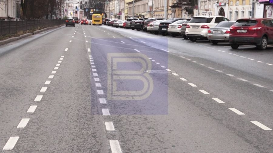 В Ярославле на улице Ушинского появилась двойная разметка