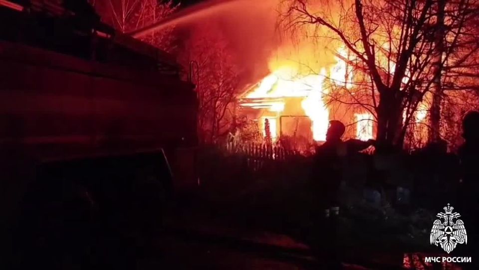 Горело заброшенное здание в Рыбинске