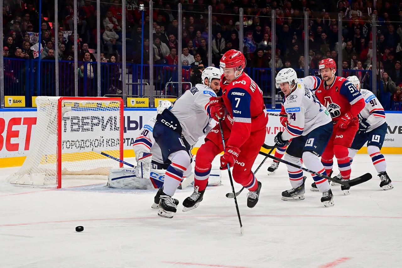 Боб Хартли прокомментировал победу «Локомотива» над тольяттинской «Ладой» Боб Хартли прокомментировал победу «Локомотива» над тольяттинской «Ладой»