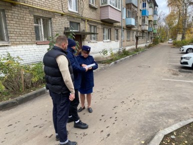 Прокуратура Фрунзенского района выявила нарушения при реализации контракта по ремонту дворов