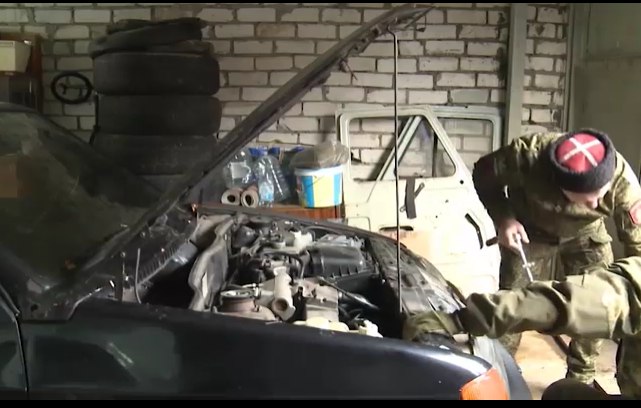 В Ярославле к отправке в зону СВО готовят несколько автомобилей