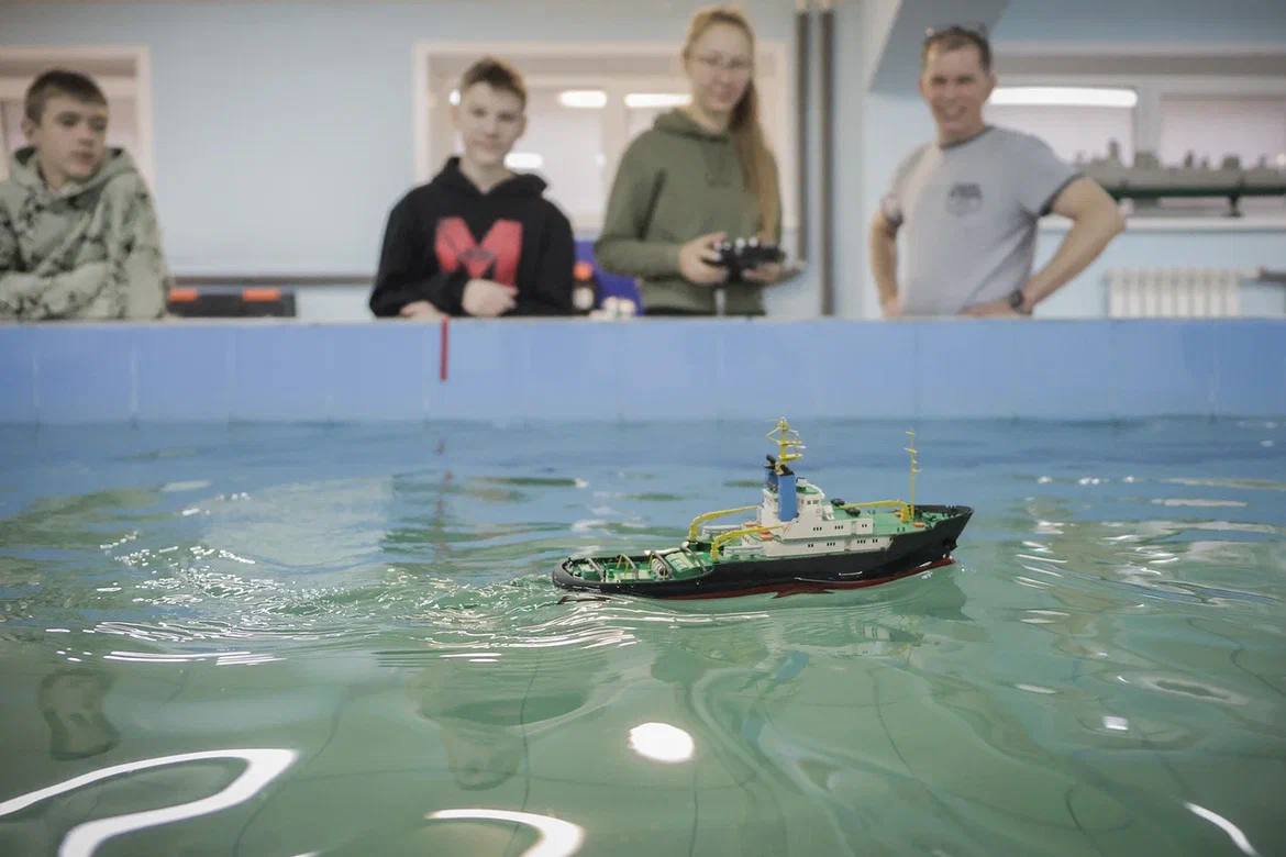 Дмитрий Рудаков: В Центре детского и юношеского технического творчества проходят межрегиональные соревнования по судомодельному спорту Дмитрий Рудаков: В Центре детского и юношеского технического творчества проходят межрегиональные соревнования по судомодельному спорту