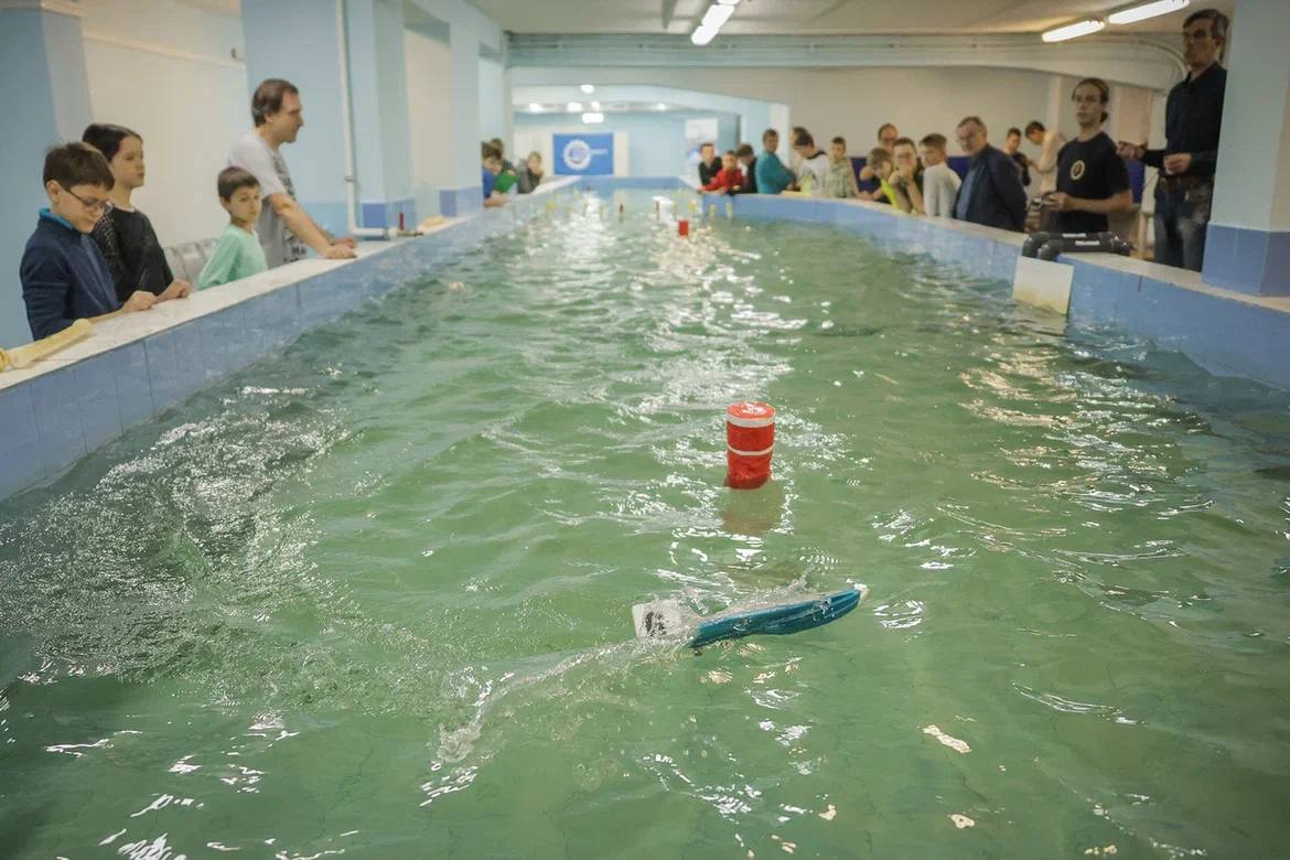 Дмитрий Рудаков: В Центре детского и юношеского технического творчества проходят межрегиональные соревнования по судомодельному спорту Дмитрий Рудаков: В Центре детского и юношеского технического творчества проходят межрегиональные соревнования по судомодельному спорту