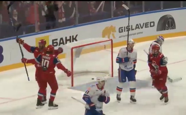 Боб Хартли оценил победу ярославского «Локомотива»