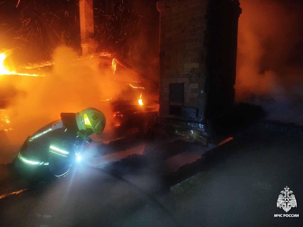 В результате пожара погиб человек В результате пожара погиб человек