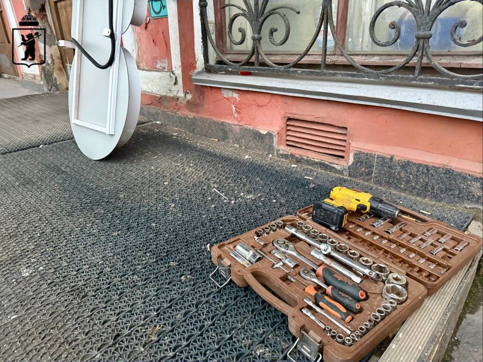 В Ярославле продолжается демонтаж незаконных информационных конструкций В Ярославле продолжается демонтаж незаконных информационных конструкций