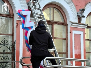 В Ярославле продолжается демонтаж незаконных информационных конструкций