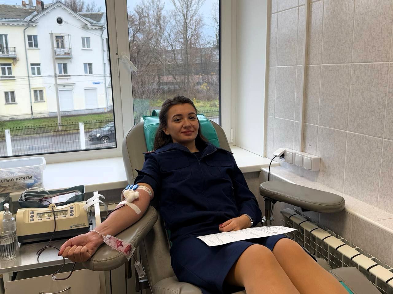 Офицеры регионального следственного управления приняли участие в донорской акции, приуроченной к празднованию Дня народного единства