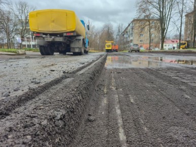 Дмитрий Рудаков: Приступили к ремонту проездов у Дворца молодежи