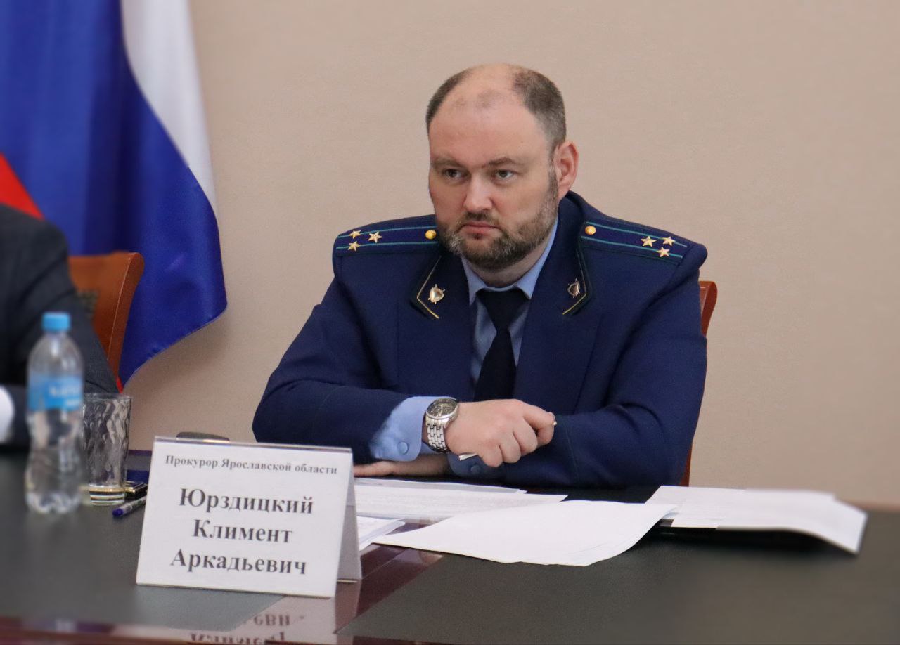 Сегодня, 6 ноября, прокурор Ярославской области Климент Юрздицкий и региональный Уполномоченный по защите прав предпринимателей Альфир Бакиров провели совместный прием представителей бизнес- сообщества Сегодня, 6 ноября, прокурор Ярославской области Климент Юрздицкий и региональный Уполномоченный по защите прав предпринимателей Альфир Бакиров провели совместный прием представителей бизнес- сообщества