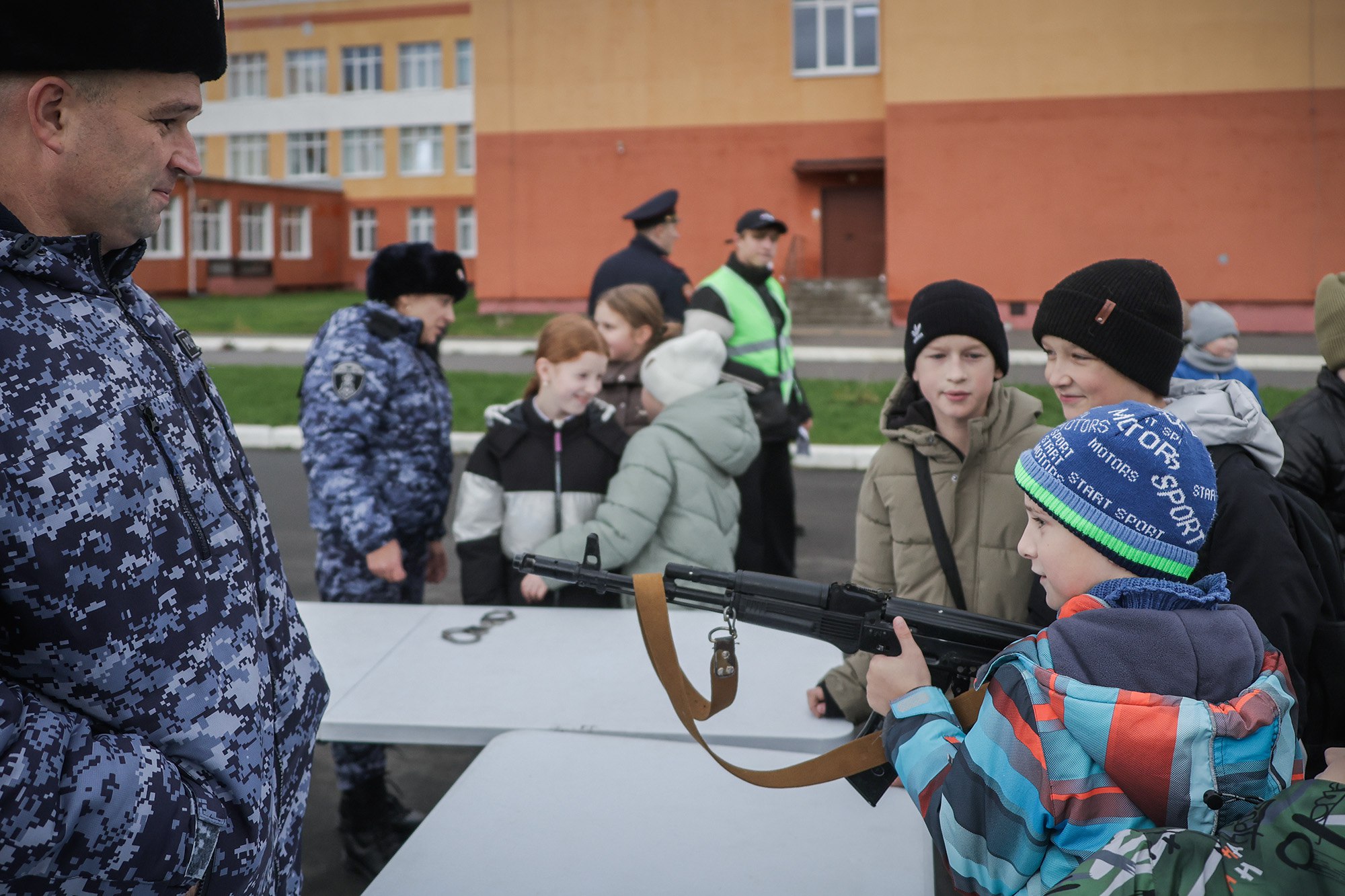 Дмитрий Рудаков: Сегодня на базе школы №4 им. И.А. Колышкина прошел муниципальный военно-патриотический фестиваль «Равнение на героев» Дмитрий Рудаков: Сегодня на базе школы №4 им. И.А. Колышкина прошел муниципальный военно-патриотический фестиваль «Равнение на героев»