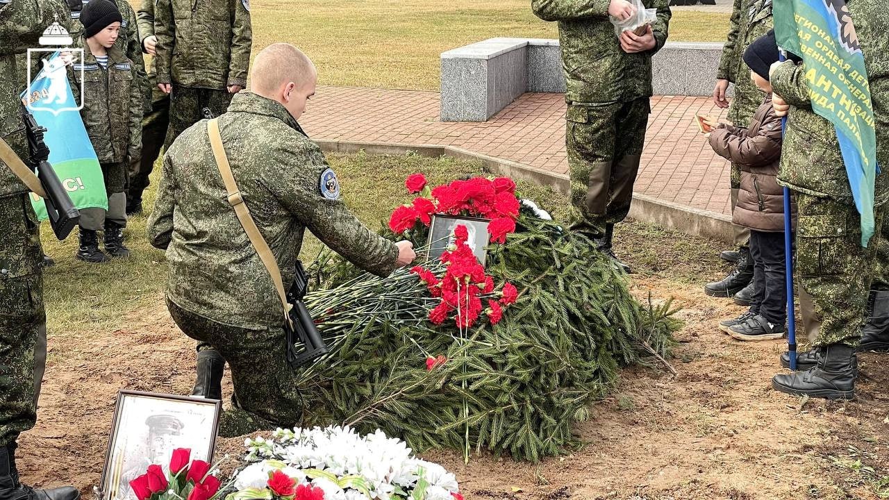 В Ярославле захоронили останки бойца Великой Отечественной войны Михаила Власова В Ярославле захоронили останки бойца Великой Отечественной войны Михаила Власова