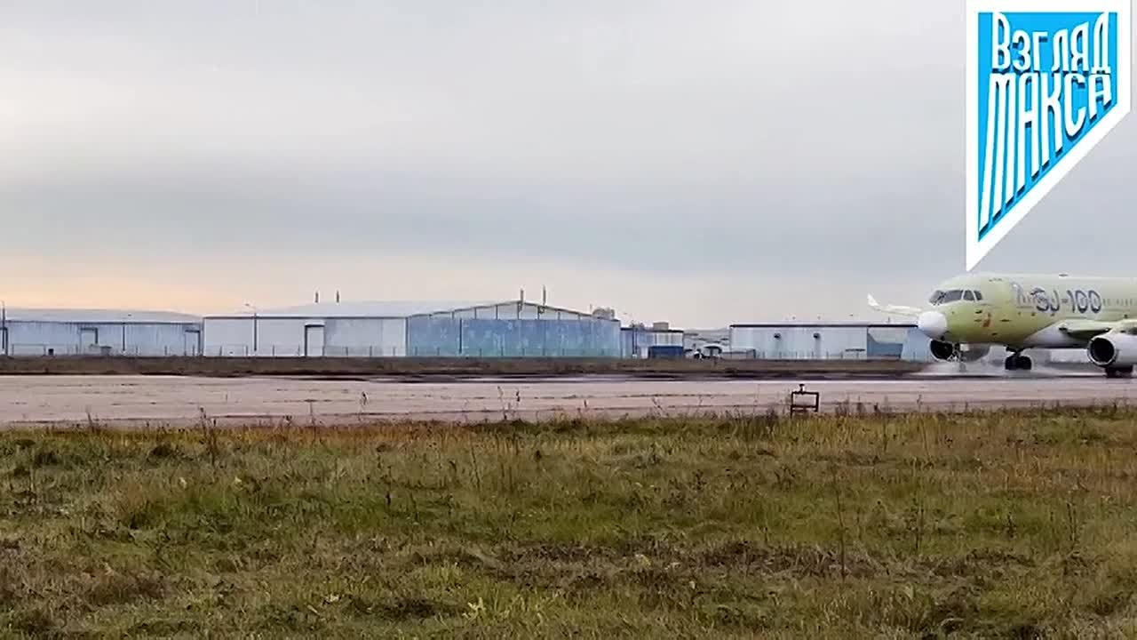 На аэродроме имени М. М. Громова в Жуковском успешно проведены сертификационные испытания полностью импортозамещённого ближнемагистрального самолёта «Суперджет», оснащённого российскими двигателями ПД-8