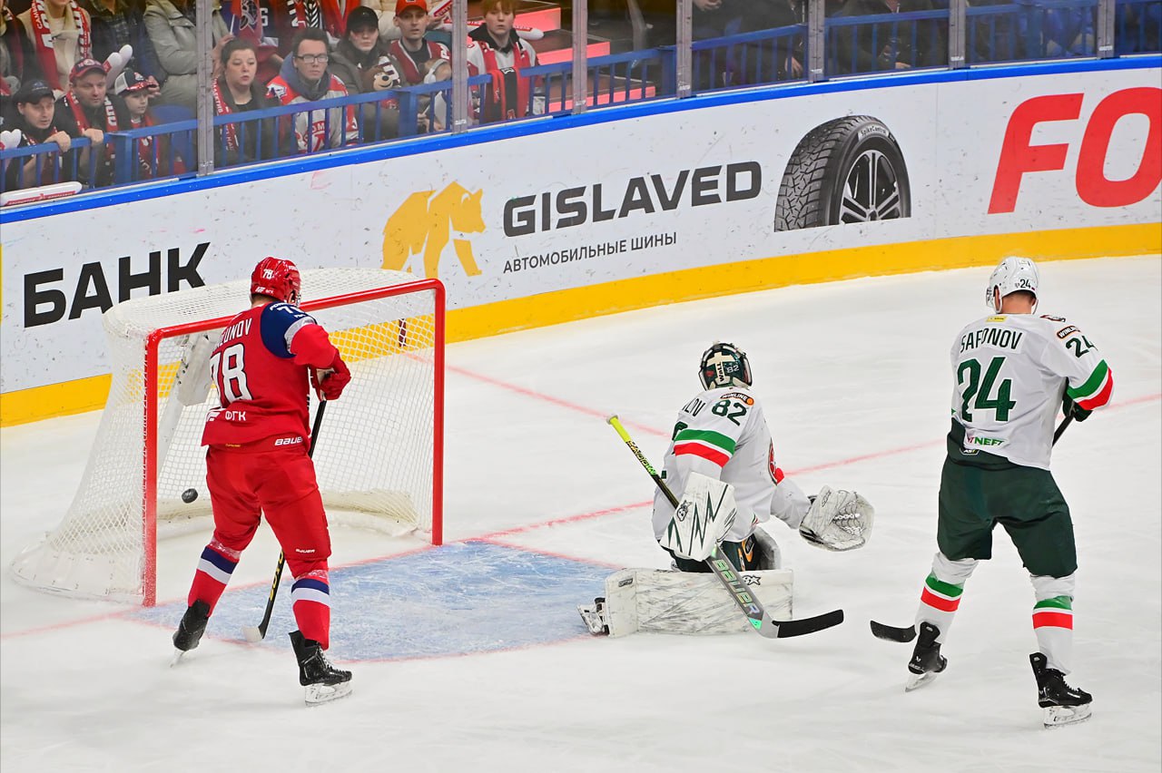 «Была атмосфера плей-офф»: Боб Хартли прокомментировал победу «Локомотива» в матче с «Ак Барсом» «Была атмосфера плей-офф»: Боб Хартли прокомментировал победу «Локомотива» в матче с «Ак Барсом»