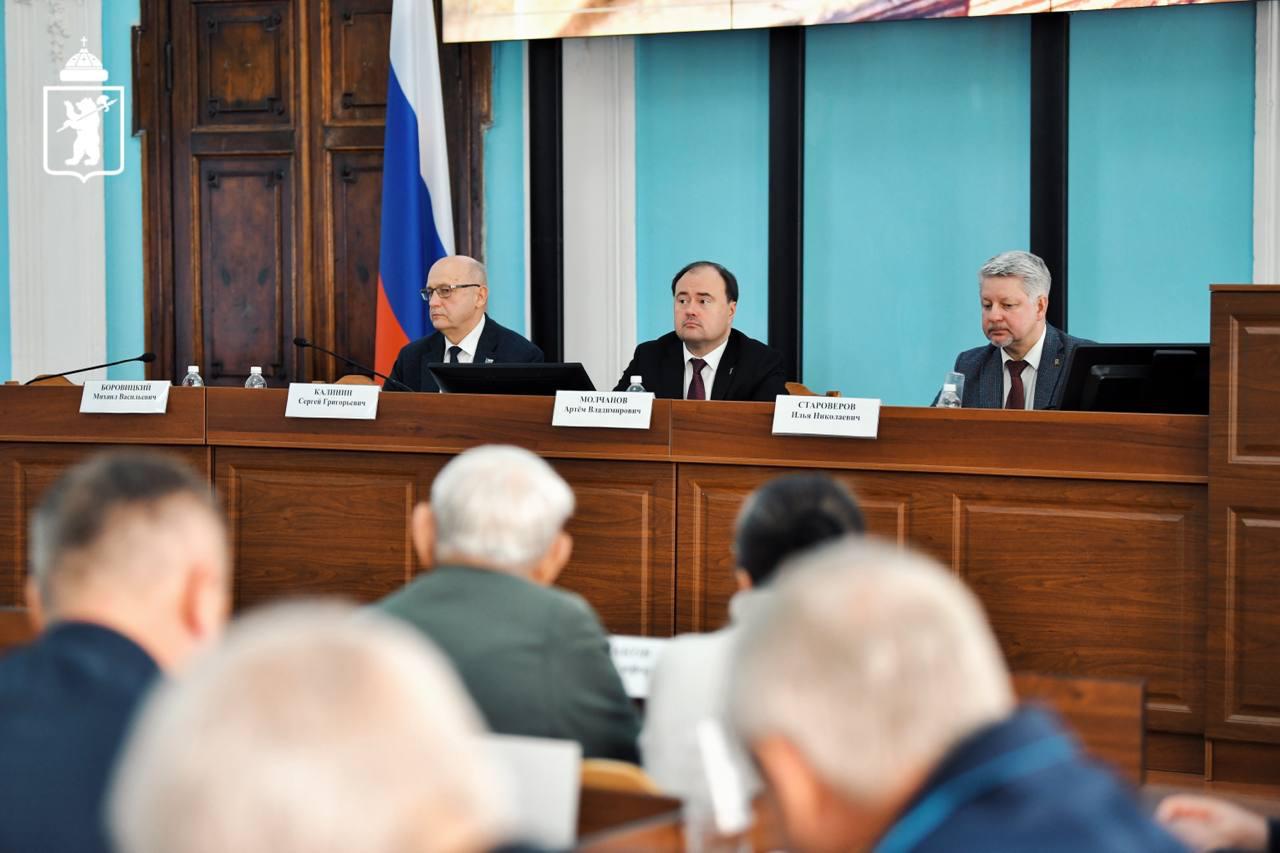 Мэр Ярославля принял участие в торжественном заседании круглого стола муниципалитета «Во имя Отечества: служба, подвиг, история» Мэр Ярославля принял участие в торжественном заседании круглого стола муниципалитета «Во имя Отечества: служба, подвиг, история»