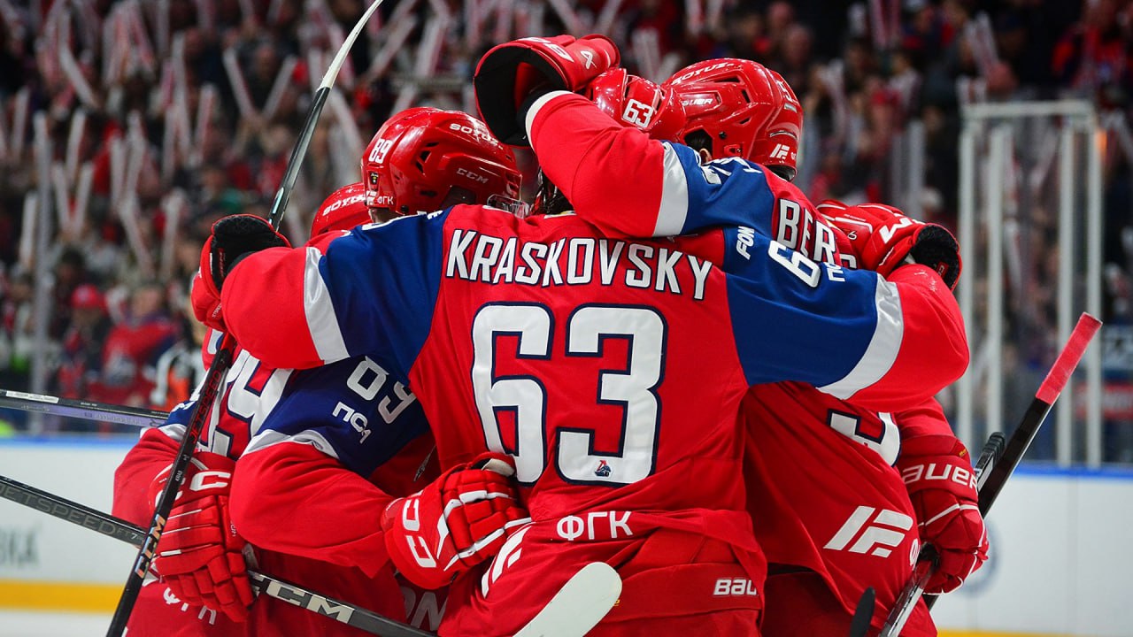 Ярославский «Локомотив» забил 6 шайб в ворота «Спартака»