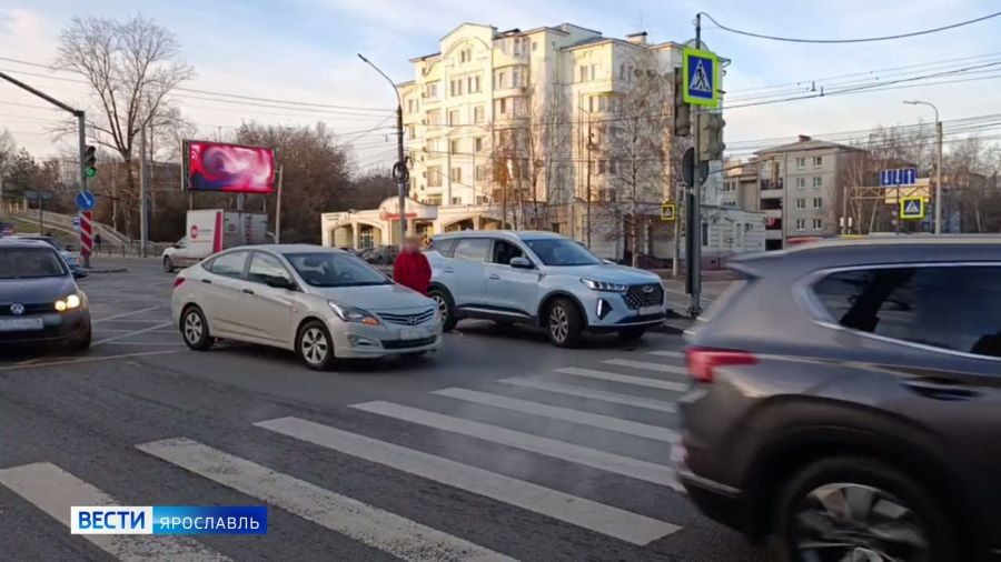 Сегодня утром Ярославль встал в 8-ми бальные пробки