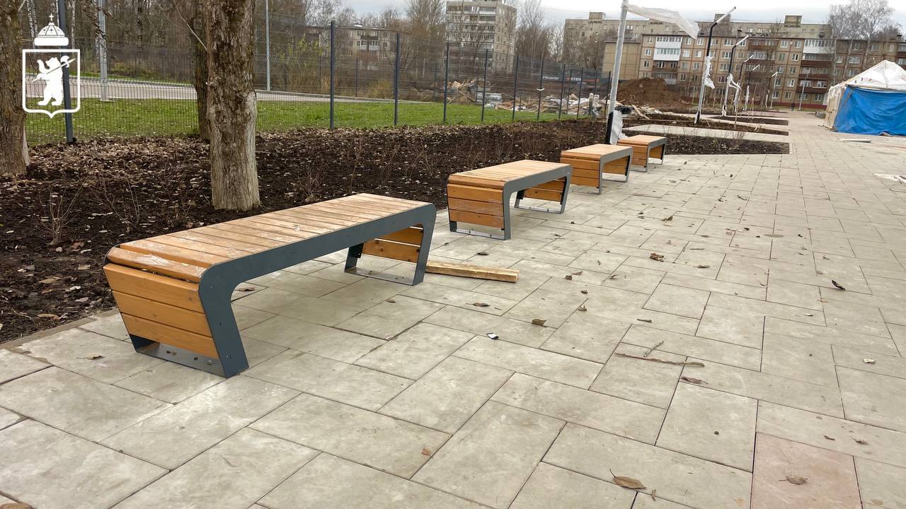 Артём Молчанов: На аллее имени Ивана Ткаченко начался монтаж малых архитектурных форм Артём Молчанов: На аллее имени Ивана Ткаченко начался монтаж малых архитектурных форм