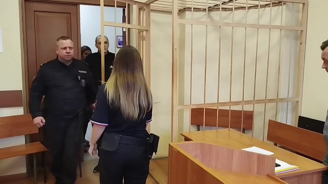 Местному жителю, ограбившего пенсионерку в подъезде, избрана мера пресечения в виде заключения под стражу