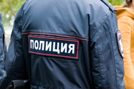 Житель Дзержинского района угрожал убийством бывшей жене и сыну, демонстрируя нож