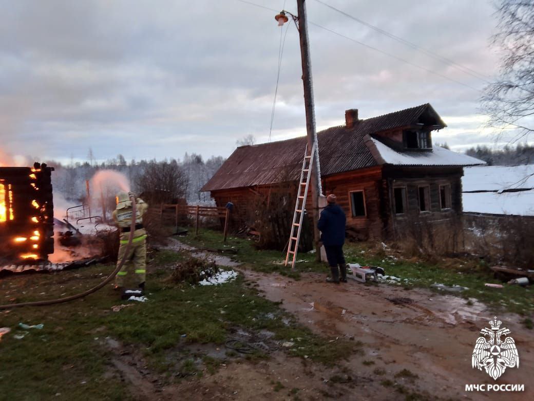 В Переславском округе сгорел дом из-за печи В Переславском округе сгорел дом из-за печи