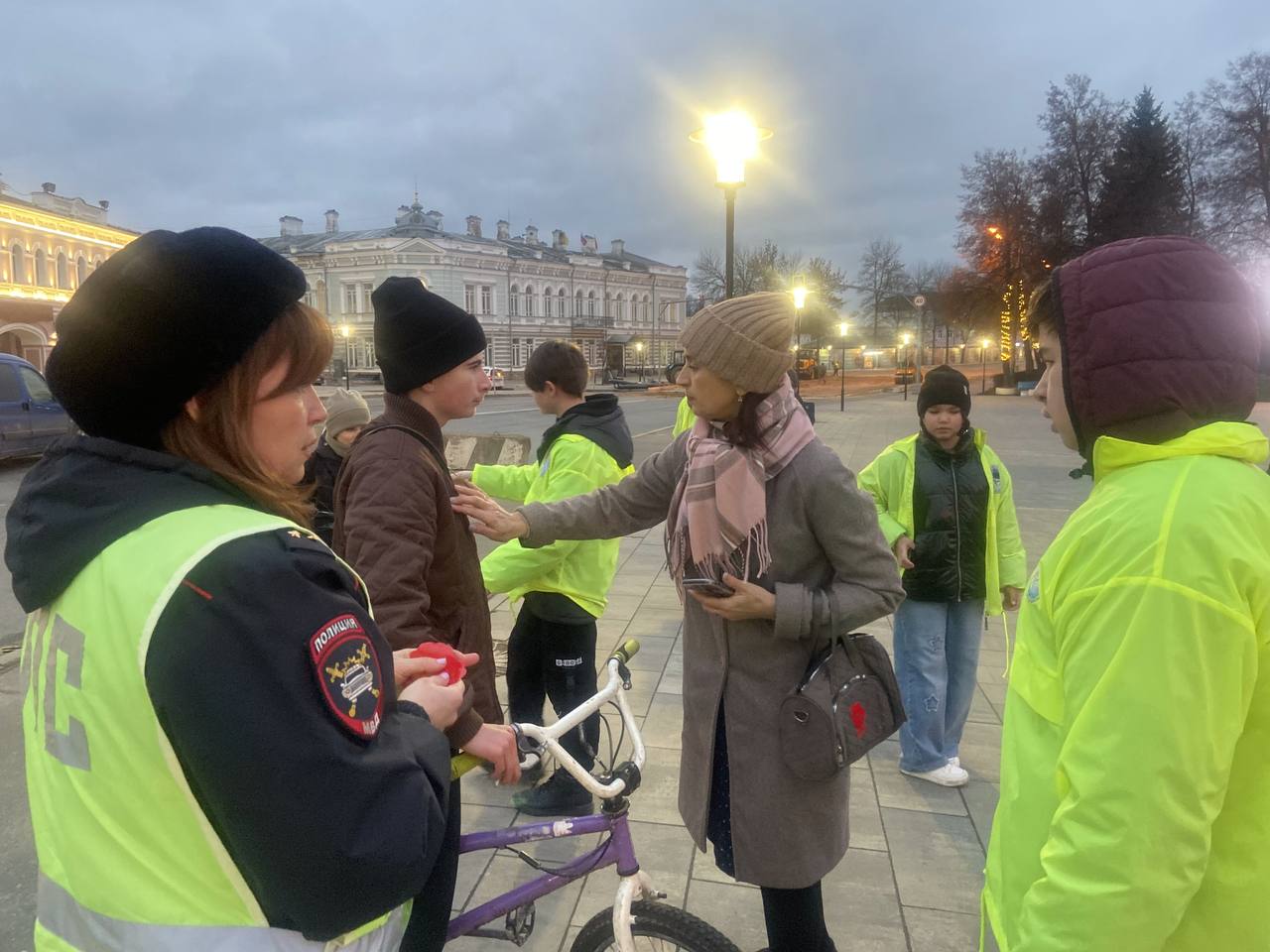 В Ярославском регионе прошли мероприятия, приуроченные к Всемирному дню жертв ДТП В Ярославском регионе прошли мероприятия, приуроченные к Всемирному дню жертв ДТП
