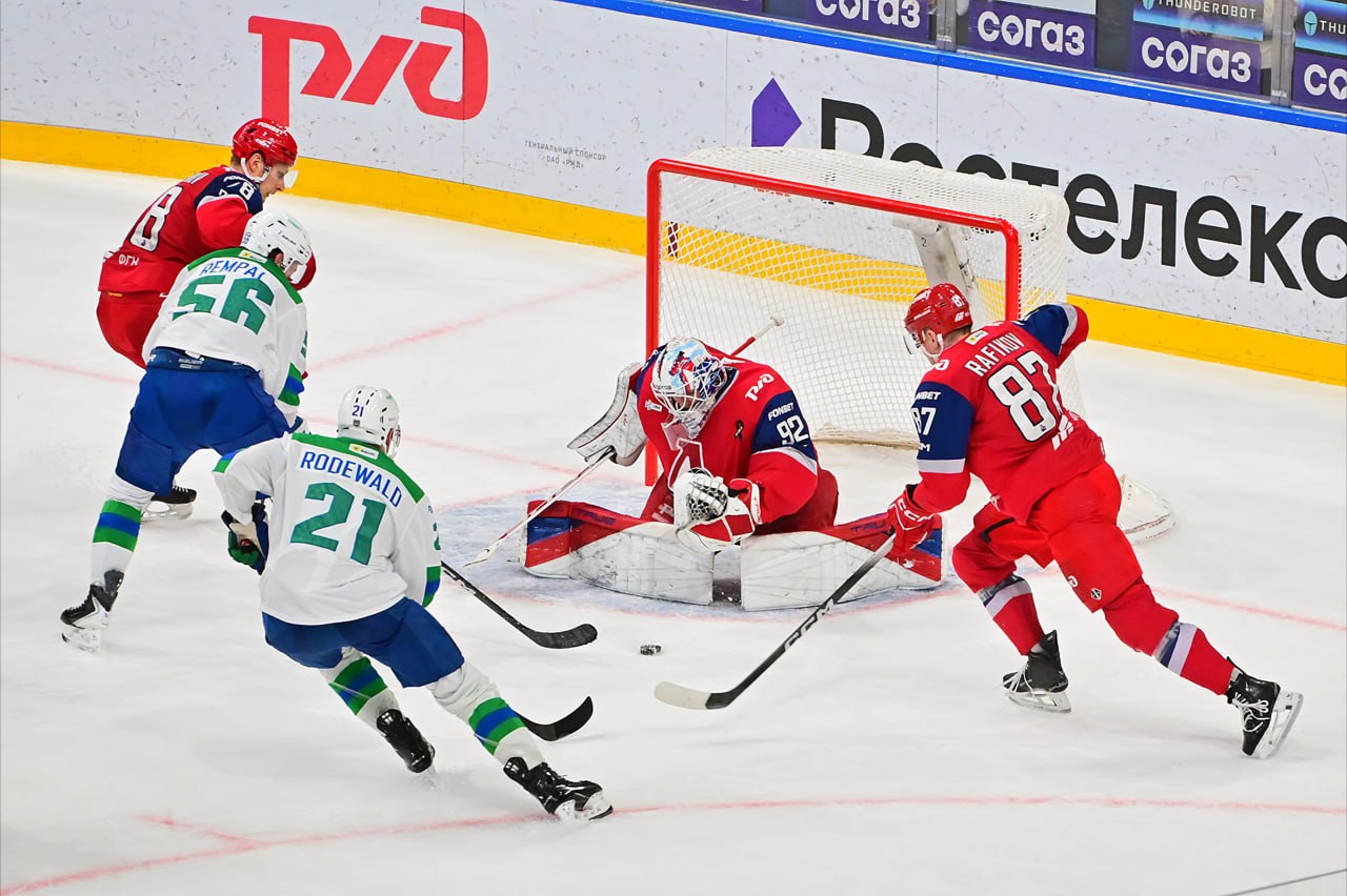 Ярославский «Локомотив» обыграл уфимский «Салават Юлаев»