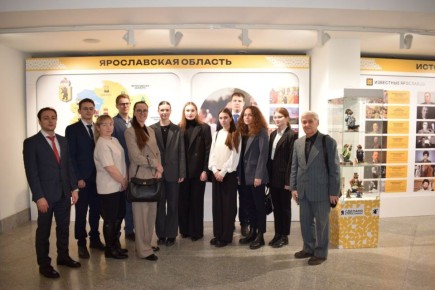 В рамках мероприятий по патриотическому воспитанию молодые специалисты прокуратур Дзержинского, Заволжского, Кировского, Красноперекопского, Фрунзенского и Ленинского районов города Ярославля, Рыбинской городской прокуратуры...