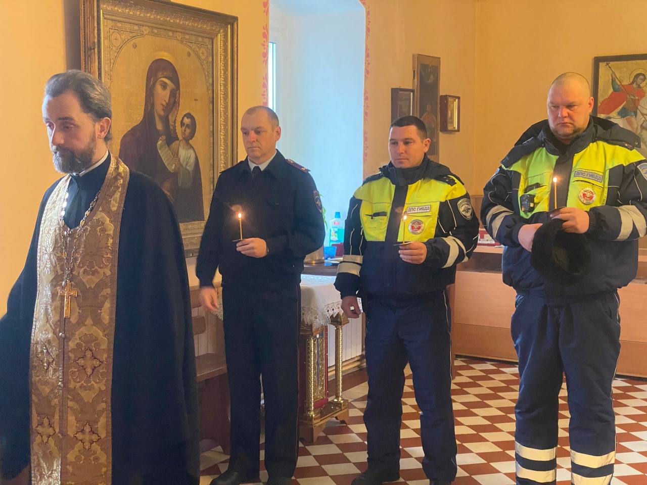 В Ярославском регионе прошли мероприятия, приуроченные к Всемирному дню жертв ДТП В Ярославском регионе прошли мероприятия, приуроченные к Всемирному дню жертв ДТП