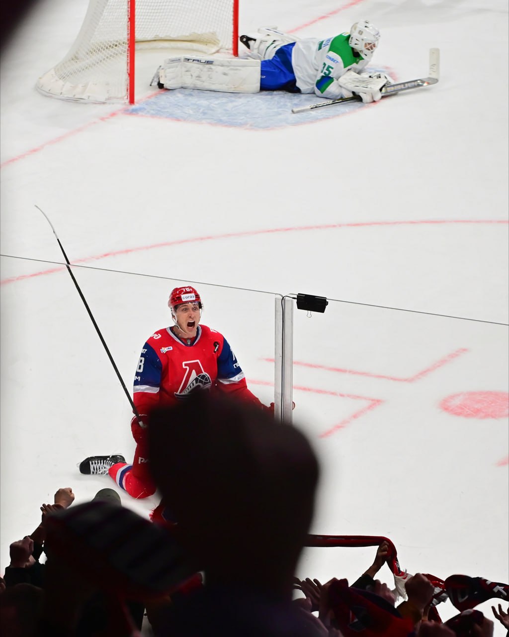 Ярославский «Локомотив» обыграл уфимский «Салават Юлаев» Ярославский «Локомотив» обыграл уфимский «Салават Юлаев»