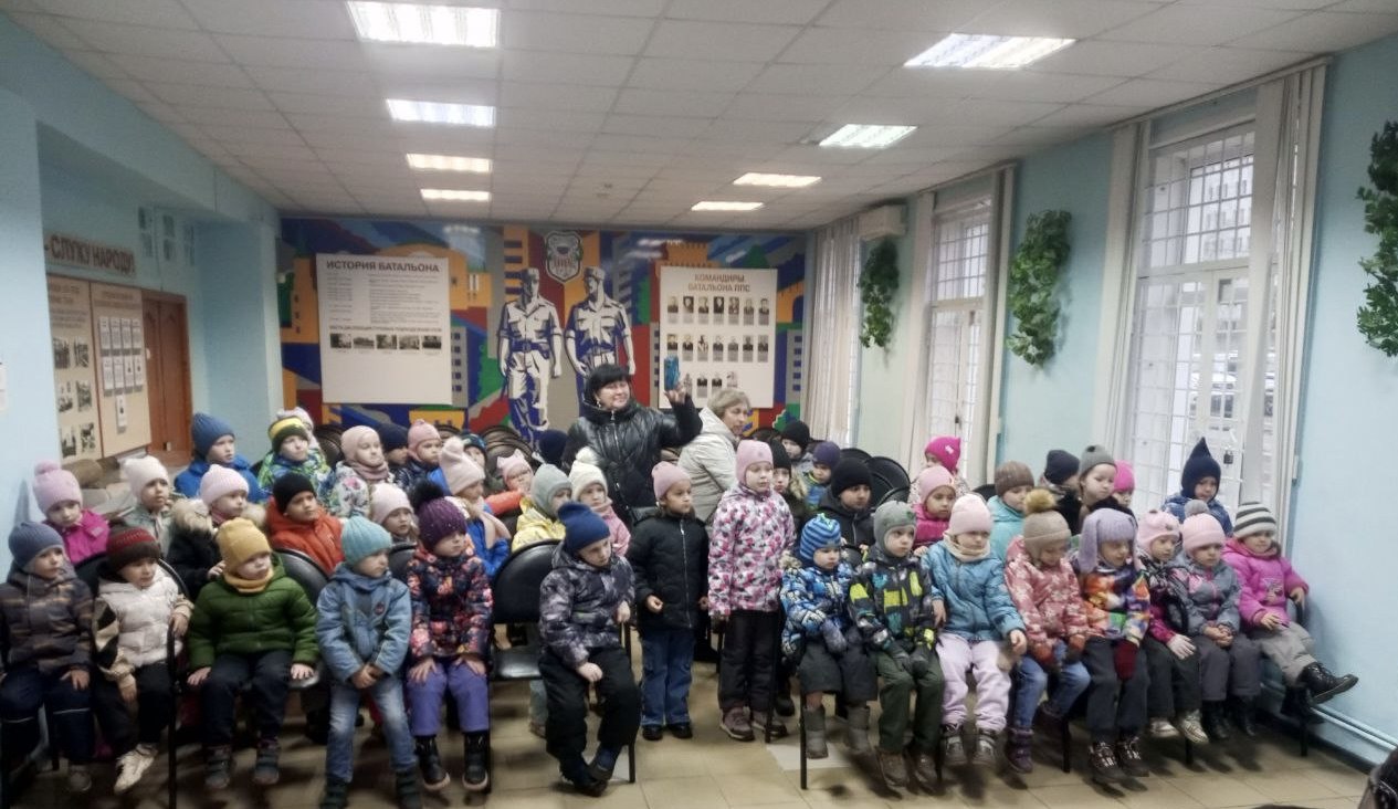 Полицейские ОБ ППСП проводят профилактические встречи с подрастающим поколением Полицейские ОБ ППСП проводят профилактические встречи с подрастающим поколением