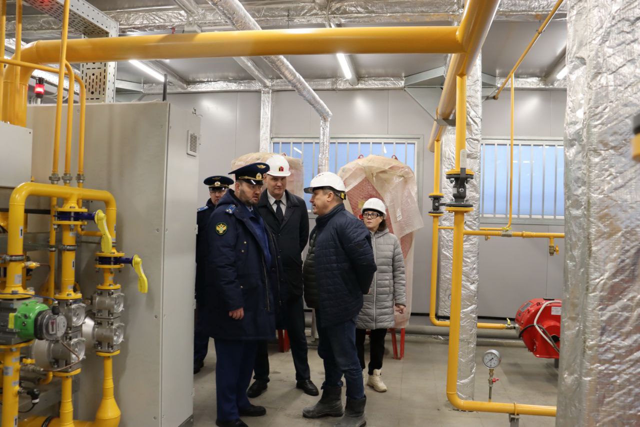 Прокурор Ярославской области Климент Юрздицкий в рамках надзорного сопровождения национального проекта «Здравоохранение» проверил ход строительства стационарного корпуса областной детской клинической больницы в Ярославле Прокурор Ярославской области Климент Юрздицкий в рамках надзорного сопровождения национального проекта «Здравоохранение» проверил ход строительства стационарного корпуса областной детской клинической больницы в Ярославле