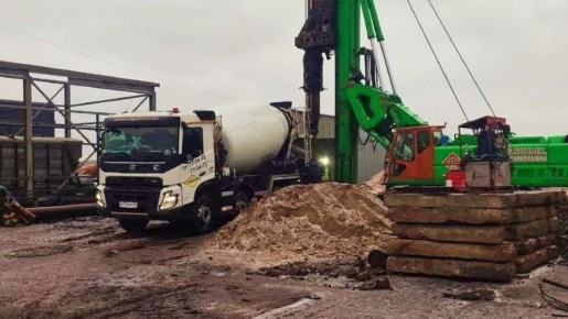 В Ярославле приступили к установке первых свай нового моста