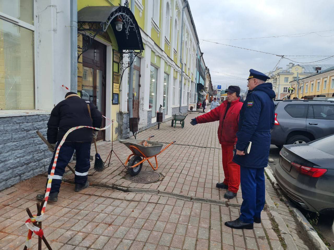 Прокуратура Кировского района организовала проверку в связи с частичным поврежением кладки дома 3 по ул. Депутатской г. Ярославля Прокуратура Кировского района организовала проверку в связи с частичным поврежением кладки дома 3 по ул. Депутатской г. Ярославля