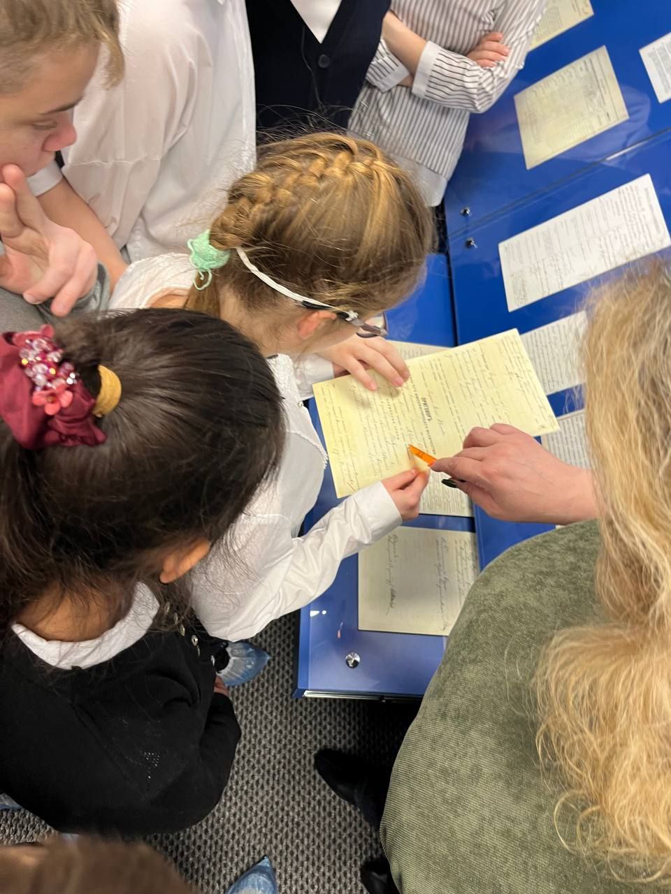 В рамках проведения мероприятий, посвященных Всероссийскому дню правовой помощи детям, воспитанники Багряниковской школы-интерната для детей-сирот и детей, оставшихся без попечения родителей, посетили музей прокуратуры... В рамках проведения мероприятий, посвященных Всероссийскому дню правовой помощи детям, воспитанники Багряниковской школы-интерната для детей-сирот и детей, оставшихся без попечения родителей, посетили музей прокуратуры...