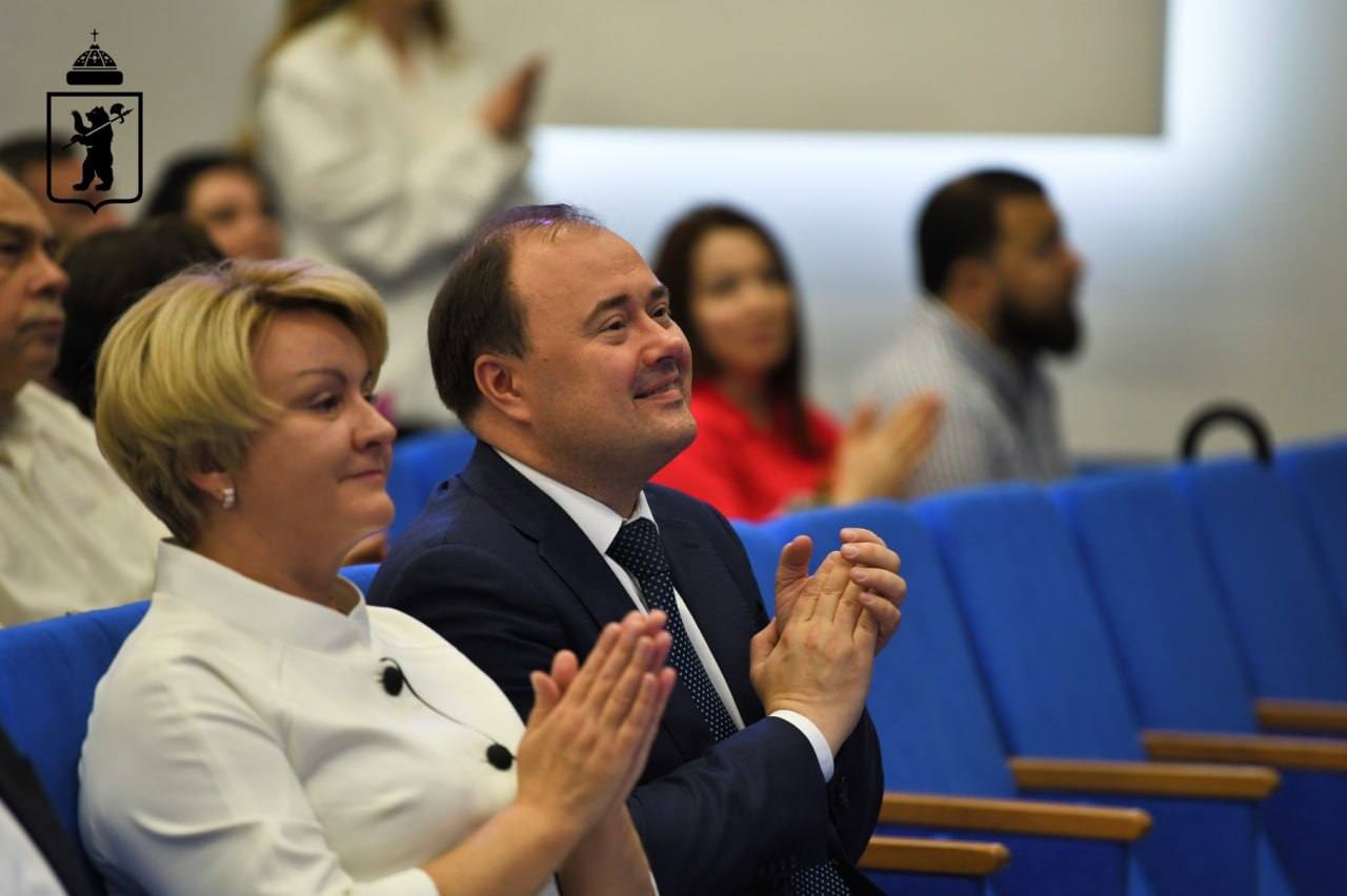 Артём Молчанов: Поздравляю преподавателей высшей школы с профессиональным праздником! Артём Молчанов: Поздравляю преподавателей высшей школы с профессиональным праздником!